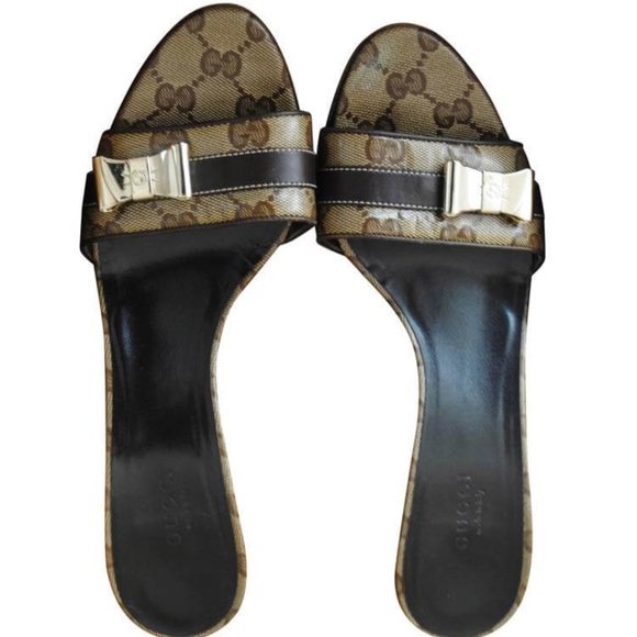 Gucci Shoes - AUTHENTIC GUCCI VINTAGE MONOGRAM BOW SANDAL SZ 8